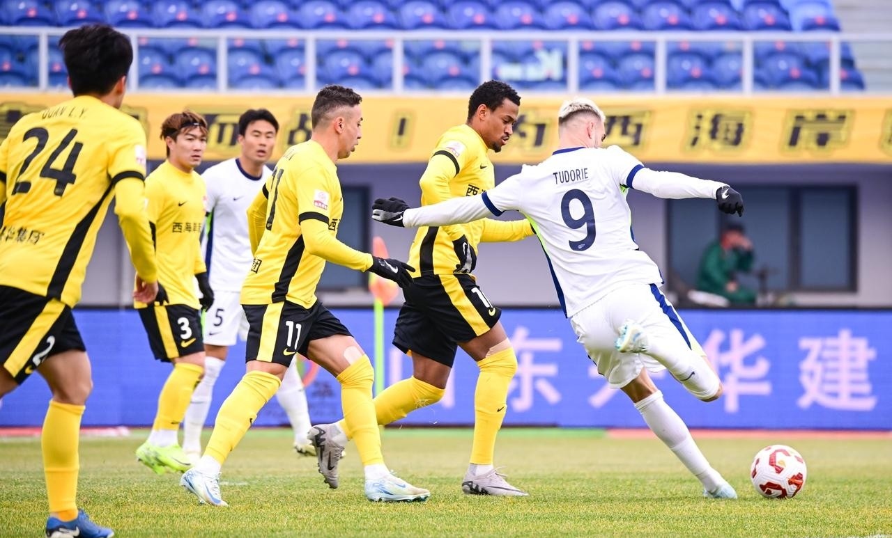 关于今夜中超焦点战，成都蓉城官宣签约，底气十足，训练强度明显提升的信息AC Milan Sports