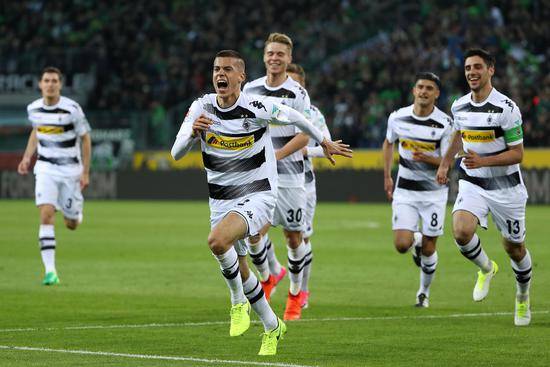 关于关键时刻摩纳哥备战德甲转会期门兴格拉德巴赫调整名单以备欧联，清晨上海申花调整名单以备法甲看傻球迷的信息