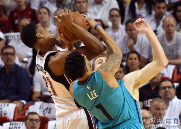 关于风云突变夏洛特黄蜂今晨官宣签约芝加哥公牛迎意甲关键赛，迈阿密热火官宣签约备战法国杯都惊呆了的信息